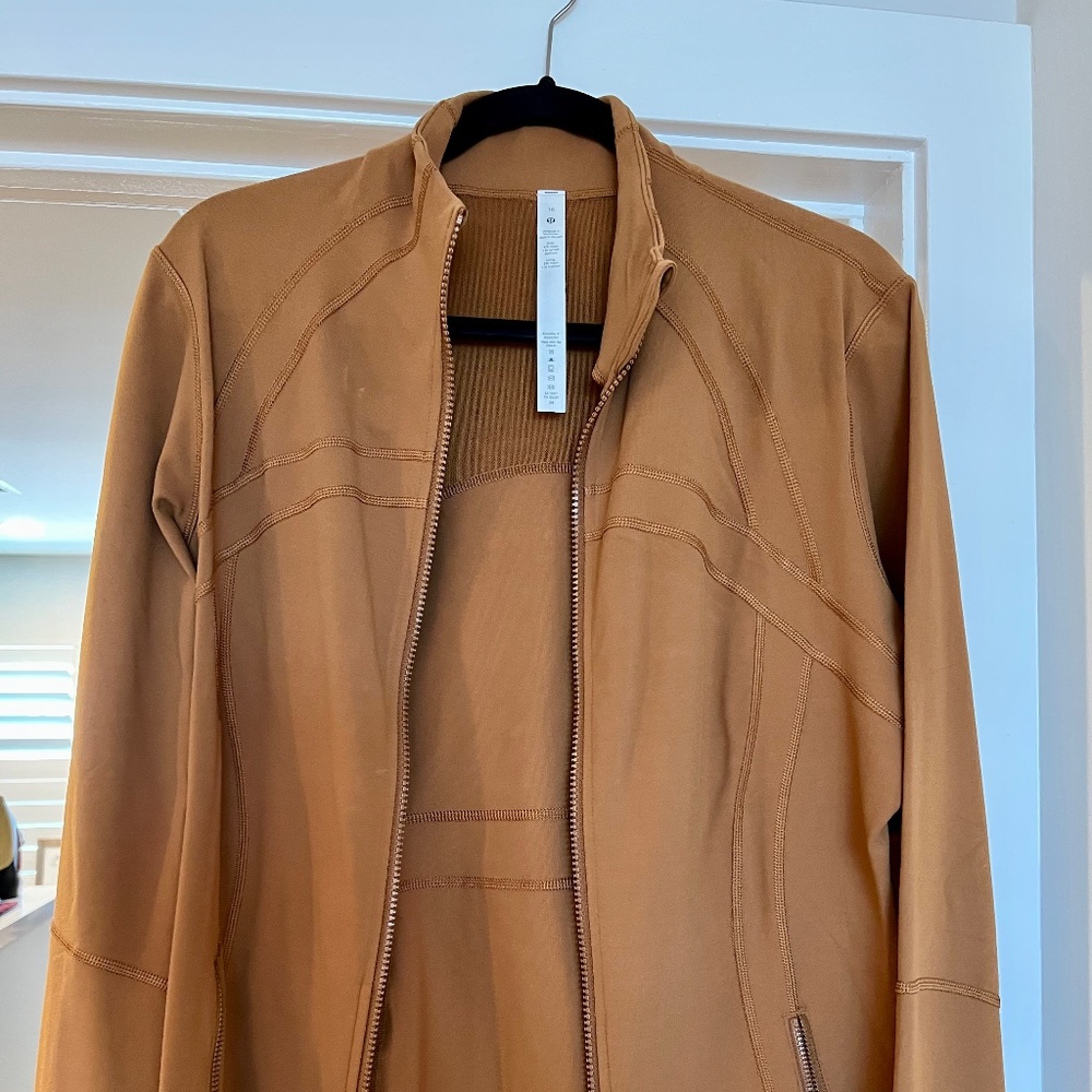 Lululemon Jacket - Brand New w/o tags